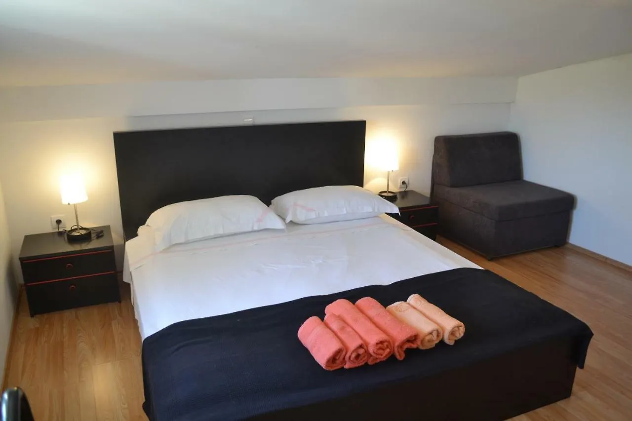 Apartman Villa Ester Lopar Horvátország